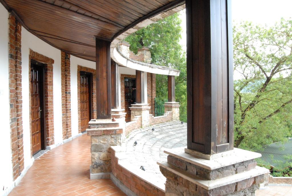 Hotel Livia Ksamil Exterior foto